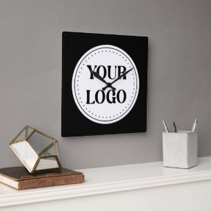 Modern, minimalistisch, elegant &  vierkante klok