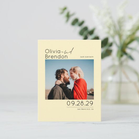 Modern minimalistisch geel Bewaar de datumfoto Save The Date (Staand voorkant)