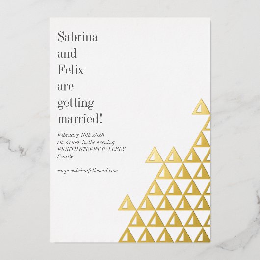 Modern minimalistisch geometrisch huwelijk folie uitnodiging (Voorkant)