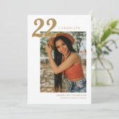 Modern minimalistisch Gold Year Photo Afstuderen Kaart (Staand voorkant)