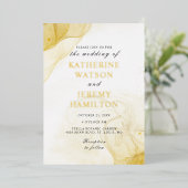 Modern minimalistisch goudhuwelijk folie uitnodiging (Staand Voorkant)
