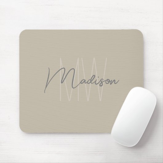 Modern Minimalistisch Monogram Beige Script Naam Muismat (Met muis)
