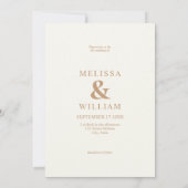 Modern minimalistisch monogram ivoor tan bruiloft kaart (Achterkant)