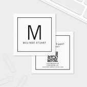 Modern minimalistisch monogram met Qr-code Vierkante Visitekaartje