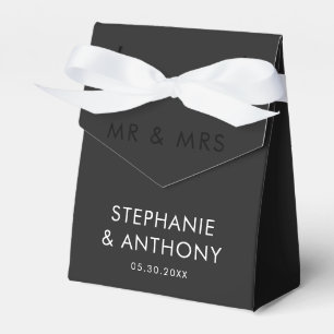 Modern minimalistisch monogram zwart-wit huwelijk bedankdoosjes