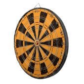 Modern Minimalistisch Oranje en Zwart Dartbord (Voorkant Rechts)