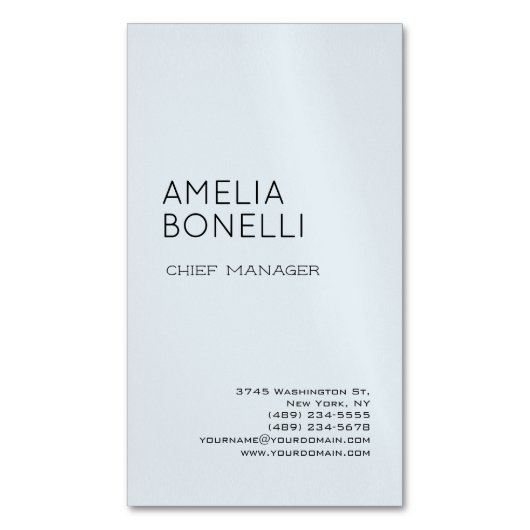 Modern minimalistisch professioneel platenblauw magnetisch visitekaartje (Voorkant Verticaal)