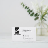 Modern Minimalistisch Professioneel Zwart en Wit Visitekaartje (Staand voorkant)