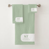 Modern minimalistisch Sage Green Initialen Monogra Bad Handdoek (Insitu)