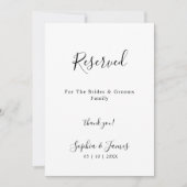 Modern minimalistisch script bruiloft gereserveerd kaart (Voorkant)