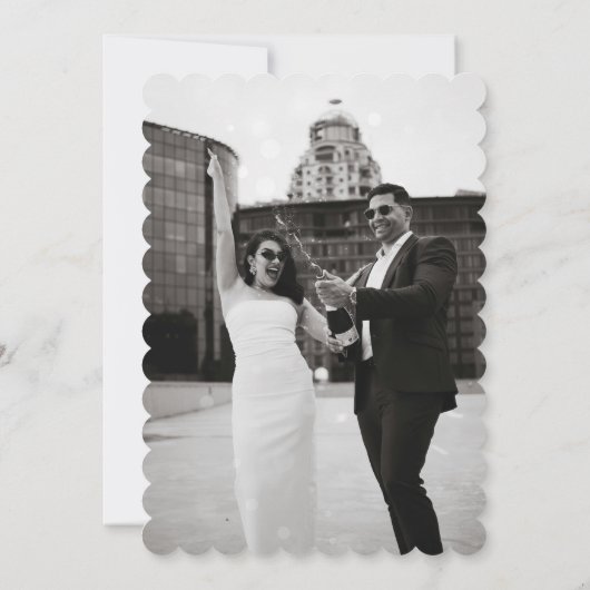 Modern Minimalistisch Script Bruiloft Sla de datum Kaart (Achterkant)