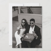 Modern Minimalistisch Script Bruiloft Sla de datum Kaart (Achterkant)