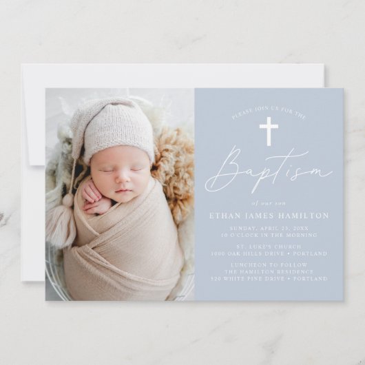 Modern minimalistisch script Dusty Blue foto doop Kaart (Voorkant)