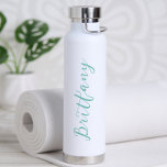 Modern minimalistisch script gepersonaliseerd waterfles<br><div class="desc">Geef een vriend deze praktische gepersonaliseerde moderne minimalistische waterfles! Perfect om onderweg mee te nemen! Verschillende beschikbare kleurenopties.</div>