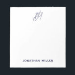 Modern minimalistisch Script Monogram wit Notitieblok<br><div class="desc">Houd al je notities georganiseerd met dit moderne minimalistische script monogram notitieblok. Met een slank en eenvoudig ontwerp is dit notitieblok ideaal voor gebruik thuis,  in de kantoor of onderweg. De witte achtergrond en aanpasbaar marineblauw script monogram maken dit notitieblok een stijlvolle toevoeging aan elke werkruimte.</div>