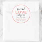 Modern minimalistisch script Spread Love Weddenour Ronde Sticker (Tas)