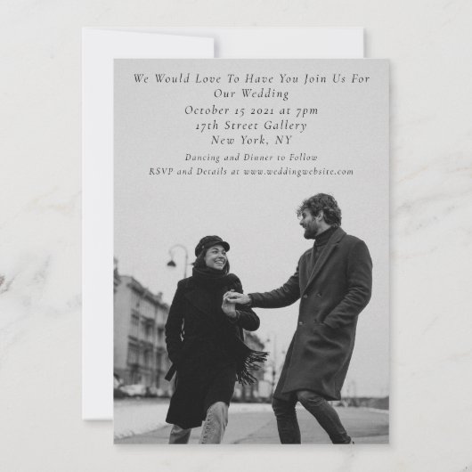 Modern minimalistisch script twee foto-bruiloft kaart (Achterkant)