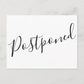 Modern minimalistisch script uitgesteld evenement briefkaart (Voorkant)