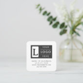 Modern Minimalistisch Wit QR-code Aangepast Logo Vierkante Visitekaartje (Staand voorkant)