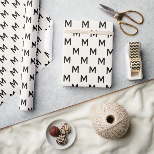Modern Minimalistisch Zwart aangepast monogram pat Cadeaupapier (Crafts)