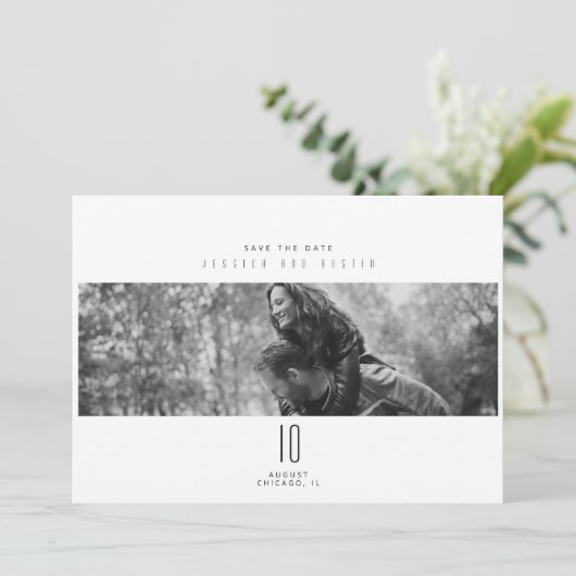 Modern minimalistisch zwart-wit bespaart de datum save the date (Staand voorkant)