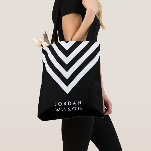 Modern minimalistisch zwart-wit Chevron Geometric Tote Bag (Dichtbij)