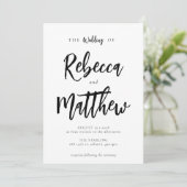 Modern minimalistisch zwart witscript huwelijk kaart (Staand voorkant)