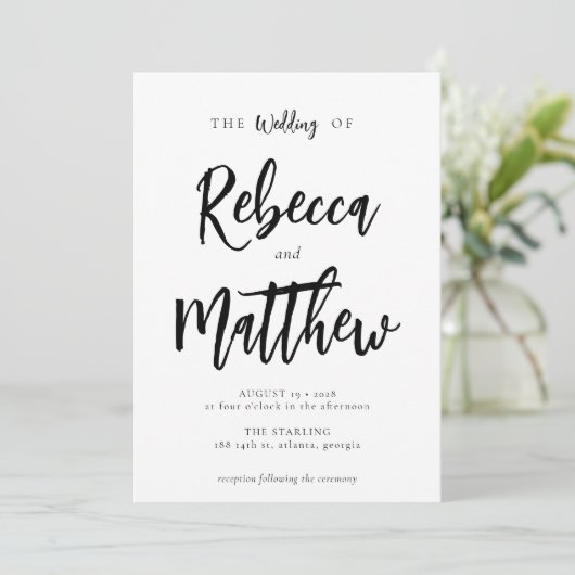 Modern minimalistisch zwart witscript huwelijk kaart (Staand voorkant)