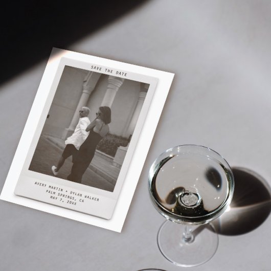 Modern Minimalistische Polaroid Foto Save the Date