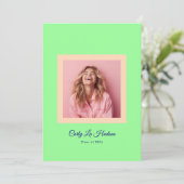 Modern Mint Green Peach High School Photo Grad Aankondiging (Staand voorkant)