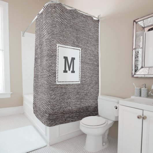 Modern Mocha Brown Herringbone Monogram Douchegordijn (In situ)