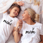 Modern Mom script Moederdag T-shirt<br><div class="desc">Mama Modern Mom Moederdag T-Shirt met elegant script</div>