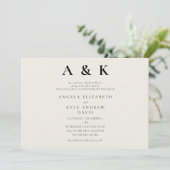 Modern Monogram Beige Moderne Horizontale Trouwkaa Kaart (Staand voorkant)