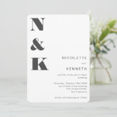Modern Monogram Black White Bold Elegant Wedding Kaart (Staand voorkant)