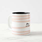 Modern Monogram Blush Pink Lines Abstracte kunst Tweekleurige Koffiemok (Voorkant links)