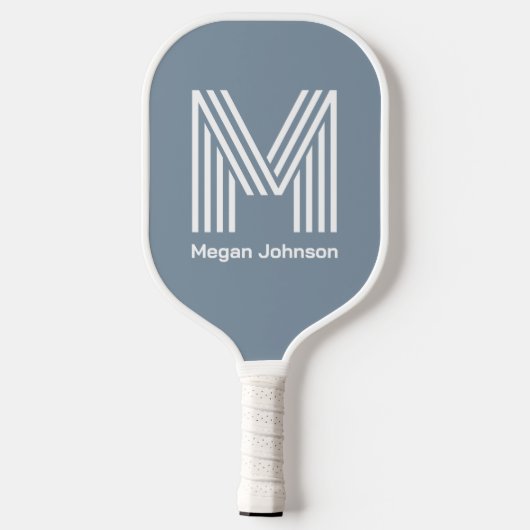 Modern Monogram Dusty Blue Pickleball Paddle (Achterkant)