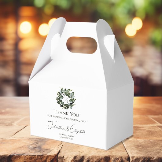 Modern Monogram Eucalyptus Krans Trouwen | Wit Bedankdoosjes
