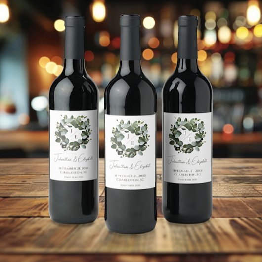 Modern Monogram Eucalyptus Krans Trouwen | Wit Wijn Etiket