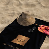Modern monogram gepersonaliseerd zwart goud elegan strandlaken