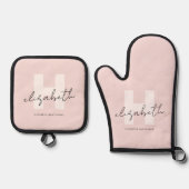 Modern Monogram Girly Script Blush Pink Initiaal Ovenwant & Pannenlap Set (Voorkant)