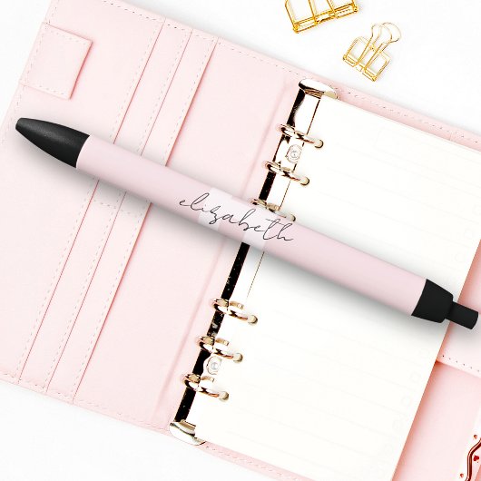Modern Monogram Girly Script Blush Pink Initiaal Zwarte Inkt Pen