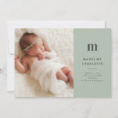 Modern Monogram Groene Foto Geboortedatum Aankondiging (Voorkant)