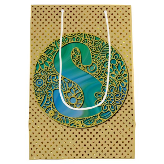 Modern Monogram Initiaal Gouden Letter en Turquois Medium Cadeauzakje (Achterkant)