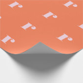 Modern Monogram Initiaal Letter helder Oranje roze Cadeaupapier (Hoek)