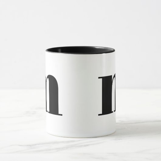 Modern Monogram Initiaal Letter m Black and White Mok (Midden)