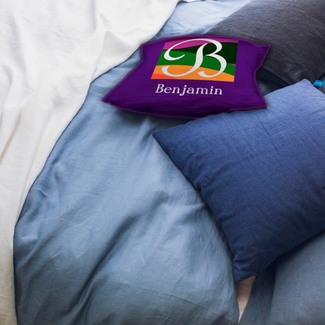 Modern Monogram Initiaal Letter paars Sierkussen (Creator heeft geüpload)