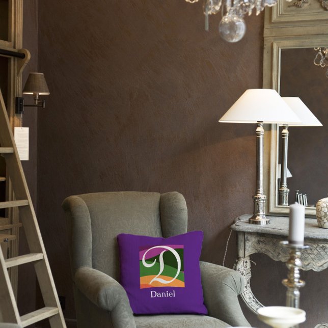 Modern Monogram Initiaal Letter paars Sierkussen (Creator heeft geüpload)