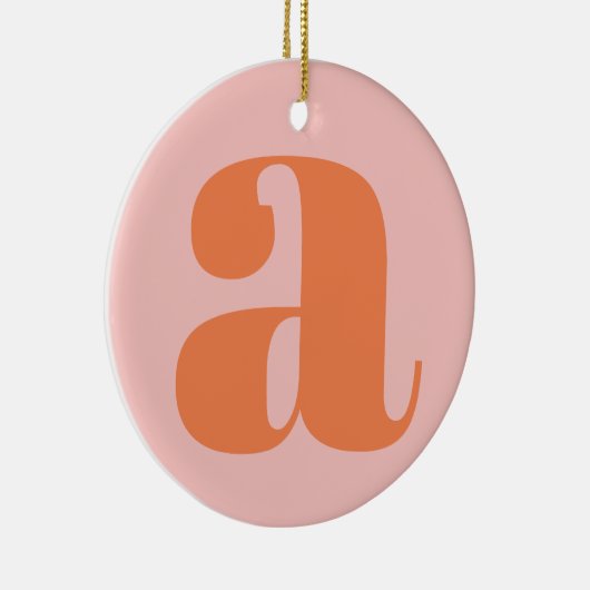 Modern Monogram Initiaal Letter Pastel Roze Sinaas Keramisch Ornament (Rechts)