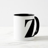 Modern Monogram Initiaal Letter Z Black en White Mok (Voorkant rechts)