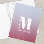Modern Monogram Initiaal Naam Roze Blauw Verloop Planner<br><div class="desc">Modern typografie minimalistisch monogram initiaal naam ontwerp dat kan worden gewijzigd om te personaliseren. Wit op een roze tot bleke blauwe achtergrond.</div>